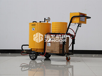 翔工手扶瀝青灌縫機，您的路面養(yǎng)護“專家”