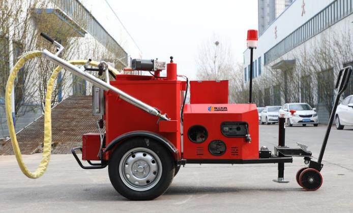 瀝青灌縫機磨合期，操作對了嗎