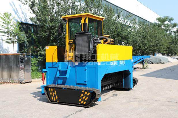 翻堆機對物料均勻翻堆攏堆，也可疏松